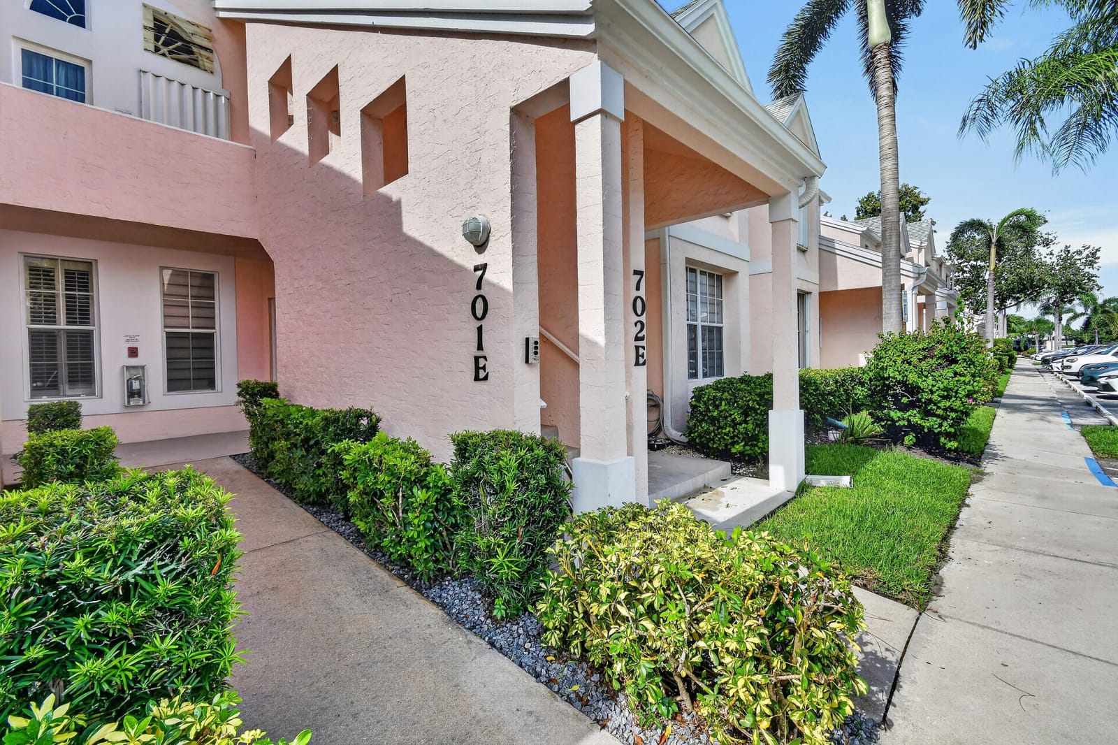 701 MUIRFIELD Court 701E, Jupiter, FL 33458 photo 2