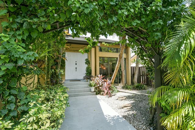 11624 SW 135th Place, Crossings Patio Homes Sec, Miami, FL