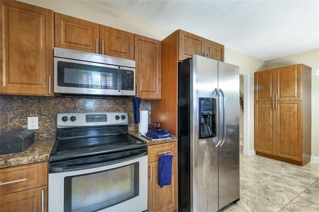 617 LAKESIDE Harbor — photo 4