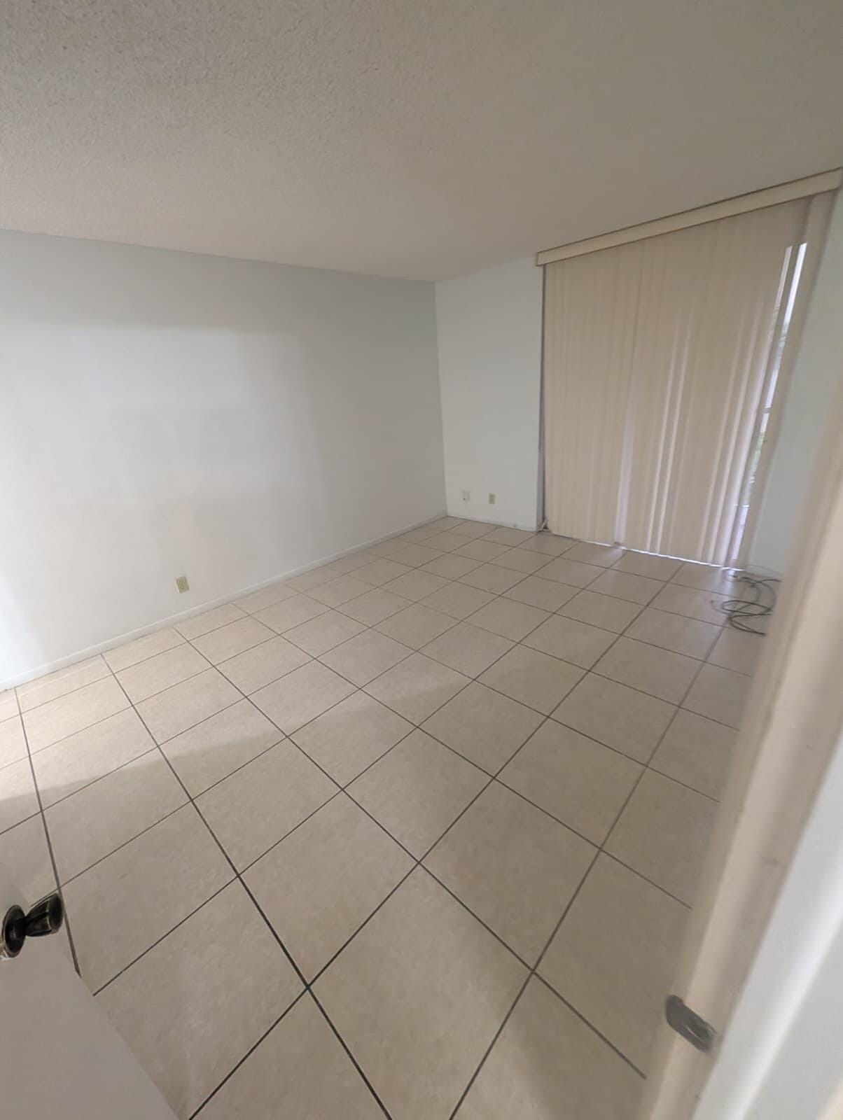 3101 NW 47TH Terrace 326, Lauderdale Lakes, FL 33319 photo 5