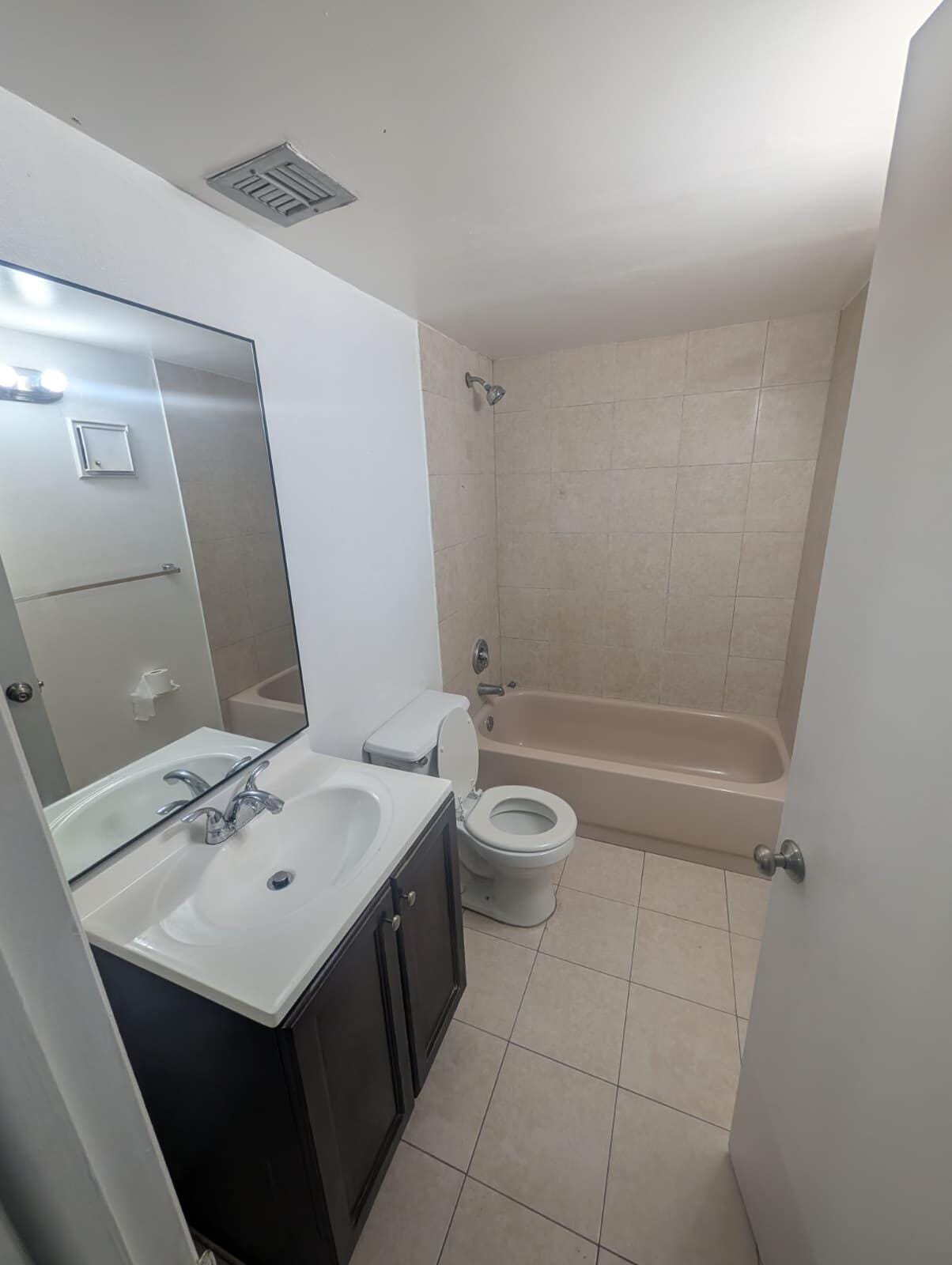 3101 NW 47TH Terrace 326, Lauderdale Lakes, FL 33319 photo 7