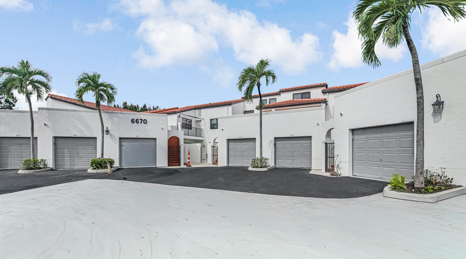 6670 VILLA SONRISA Drive 213, Boca Raton, FL 33433 photo 2