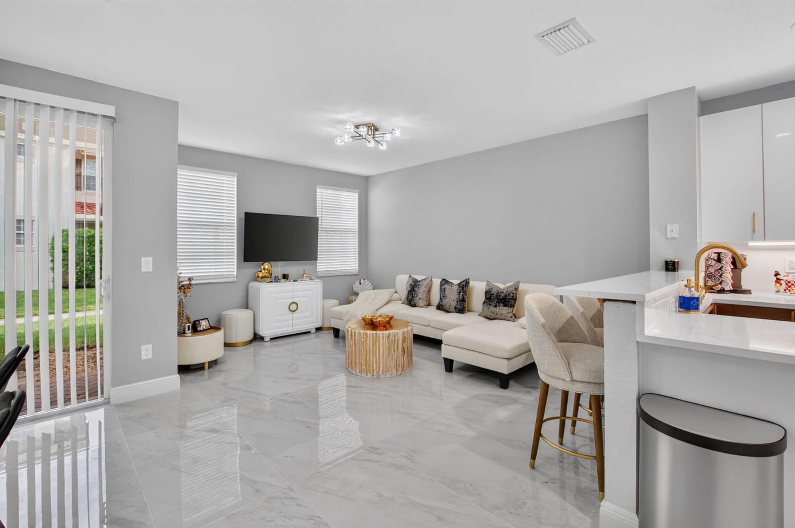 115 S Longport Circle D — photo 9