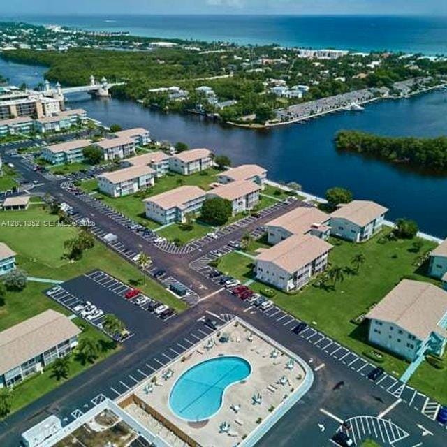 880 W Horizons W 205, Boynton Beach, FL 33435 photo 22