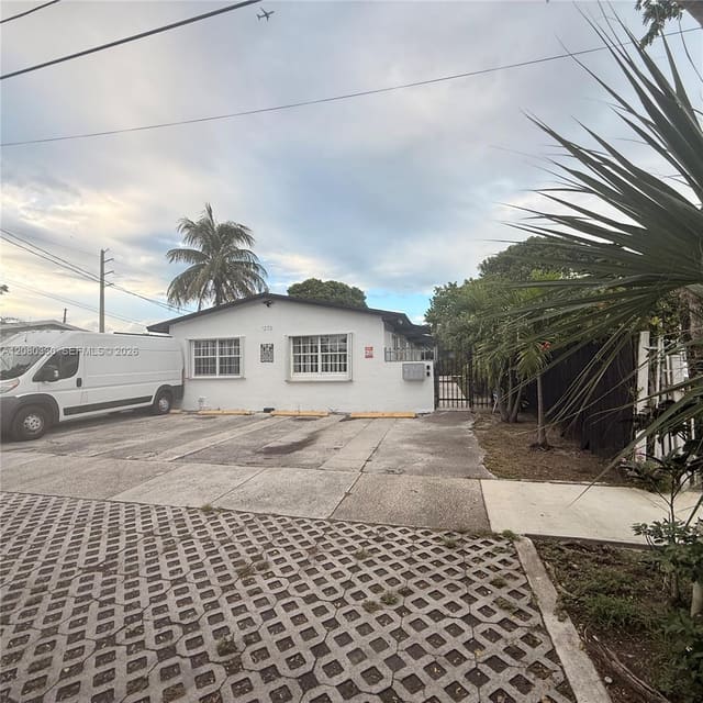 1273 NW 24th Street, Miami, FL 33142