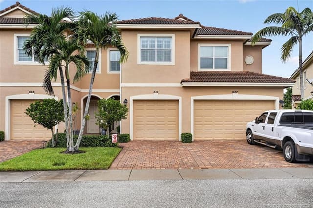 651 SW Glen Crest Way, Stuart, FL 34997