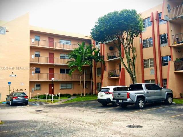 13715 Kendale Lakes Circle A-107, Ramblewood Condo A, Miami, FL