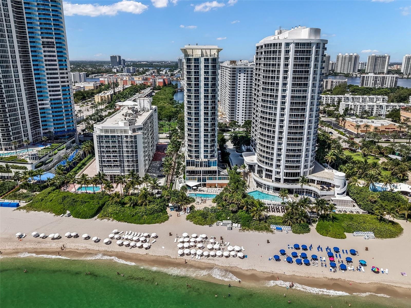 17375 Collins Avenue 2305, Sunny Isles Beach, FL 33160 photo 2