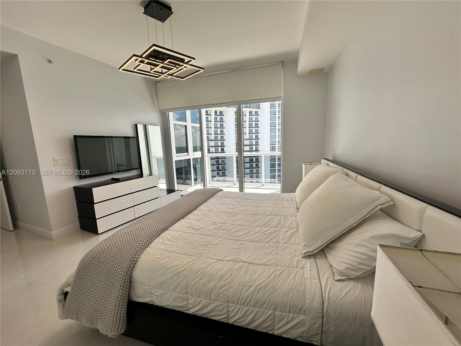 18201 Collins Avenue 4505, Sunny Isles Beach, FL 33160 photo 4