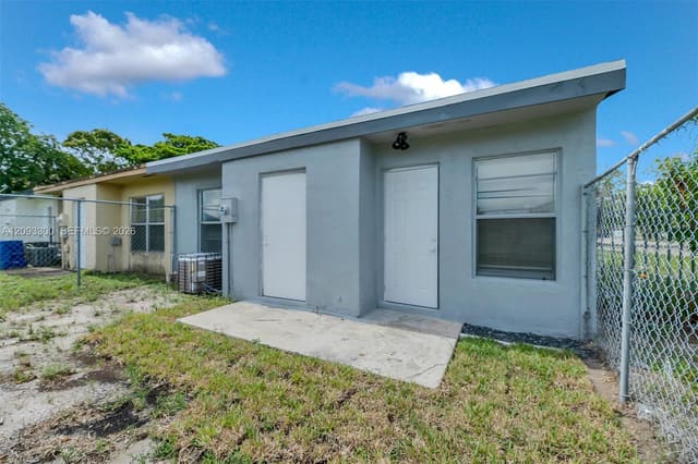 3793 NW 213th Terrace, Miami Gardens, FL 33055