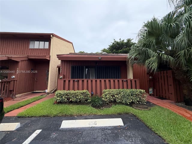 458 SE 11th Terrace, Dania Beach, FL 33004