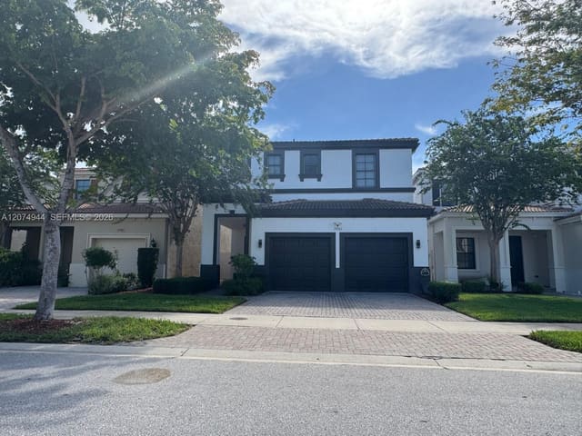 19301 NE 8th Court, Miami, FL 33179