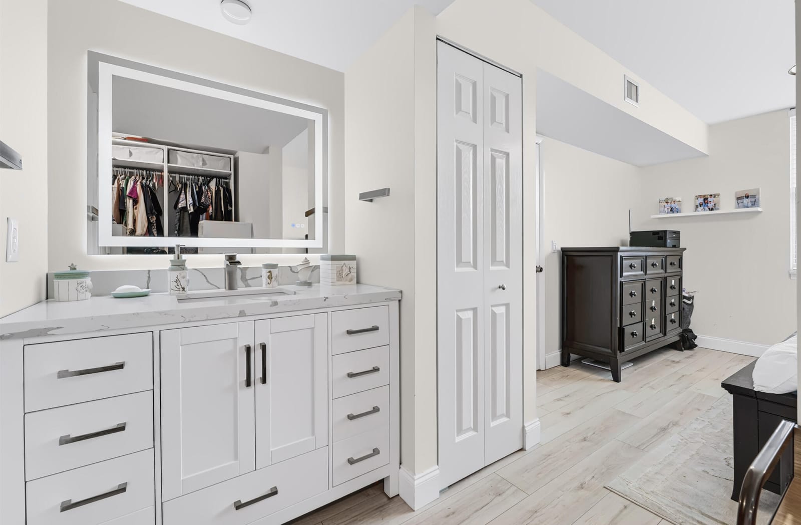 3826 Whitehall Drive 302 — photo 6