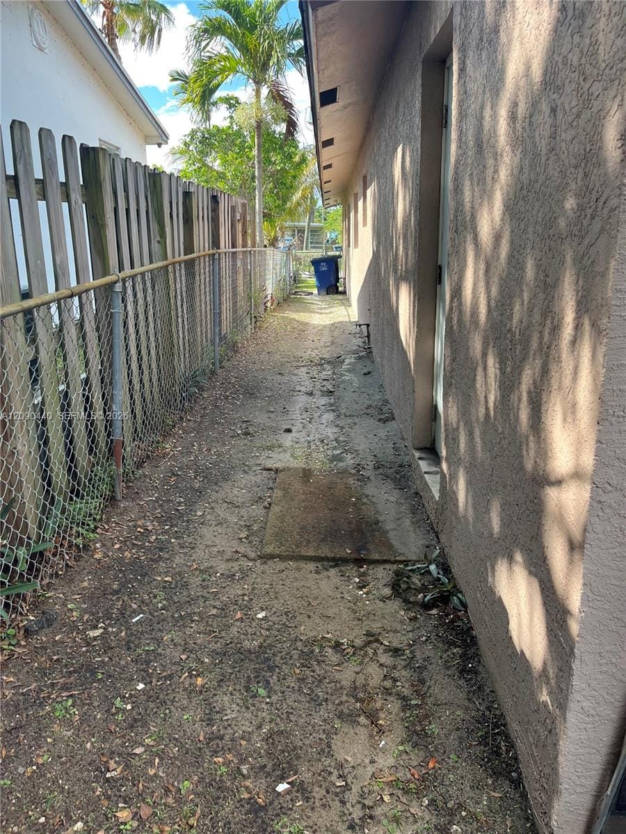 217 SW 10th Street, Hallandale Beach, FL 33009 photo 20