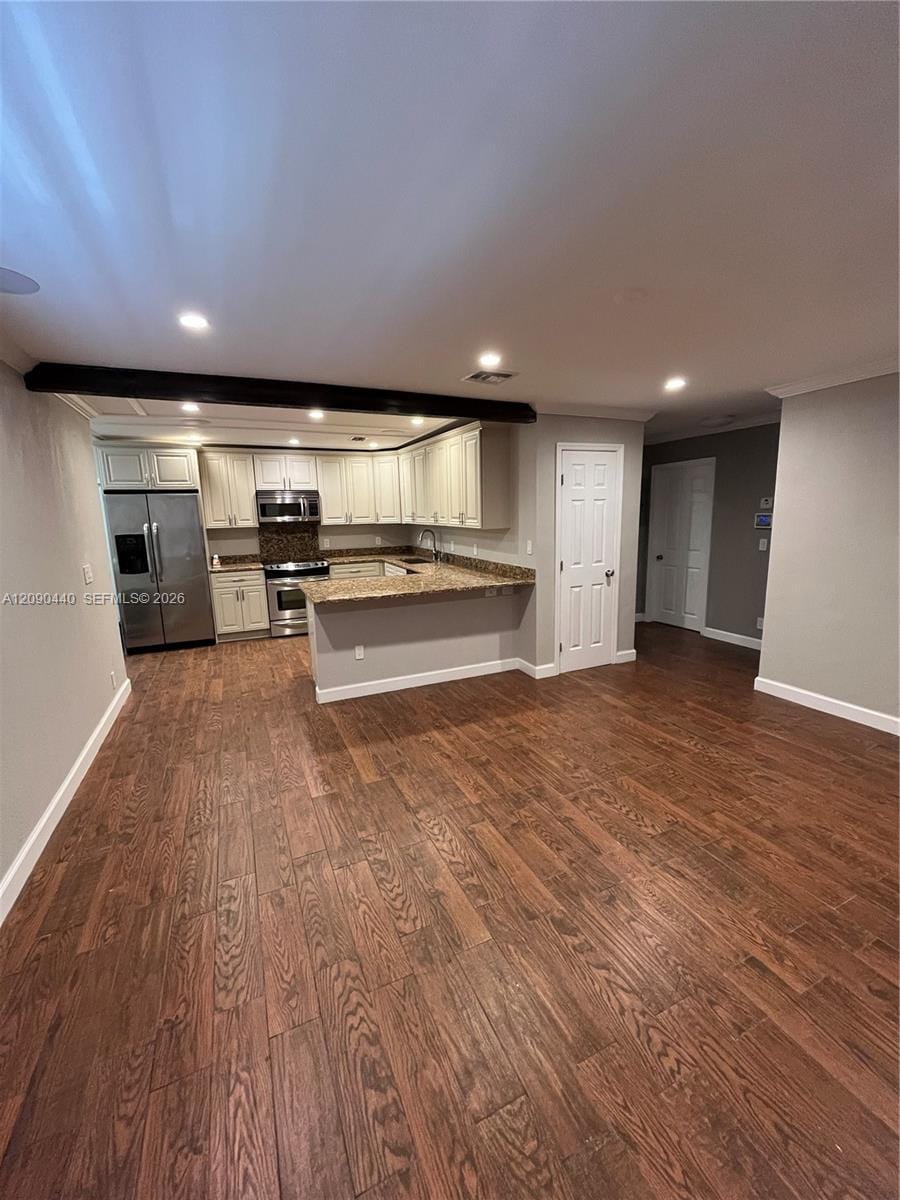 217 SW 10th Street — photo 3