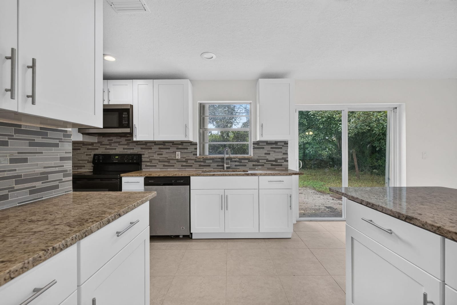 913 SE 10th Street, Stuart, FL 34994 photo 11