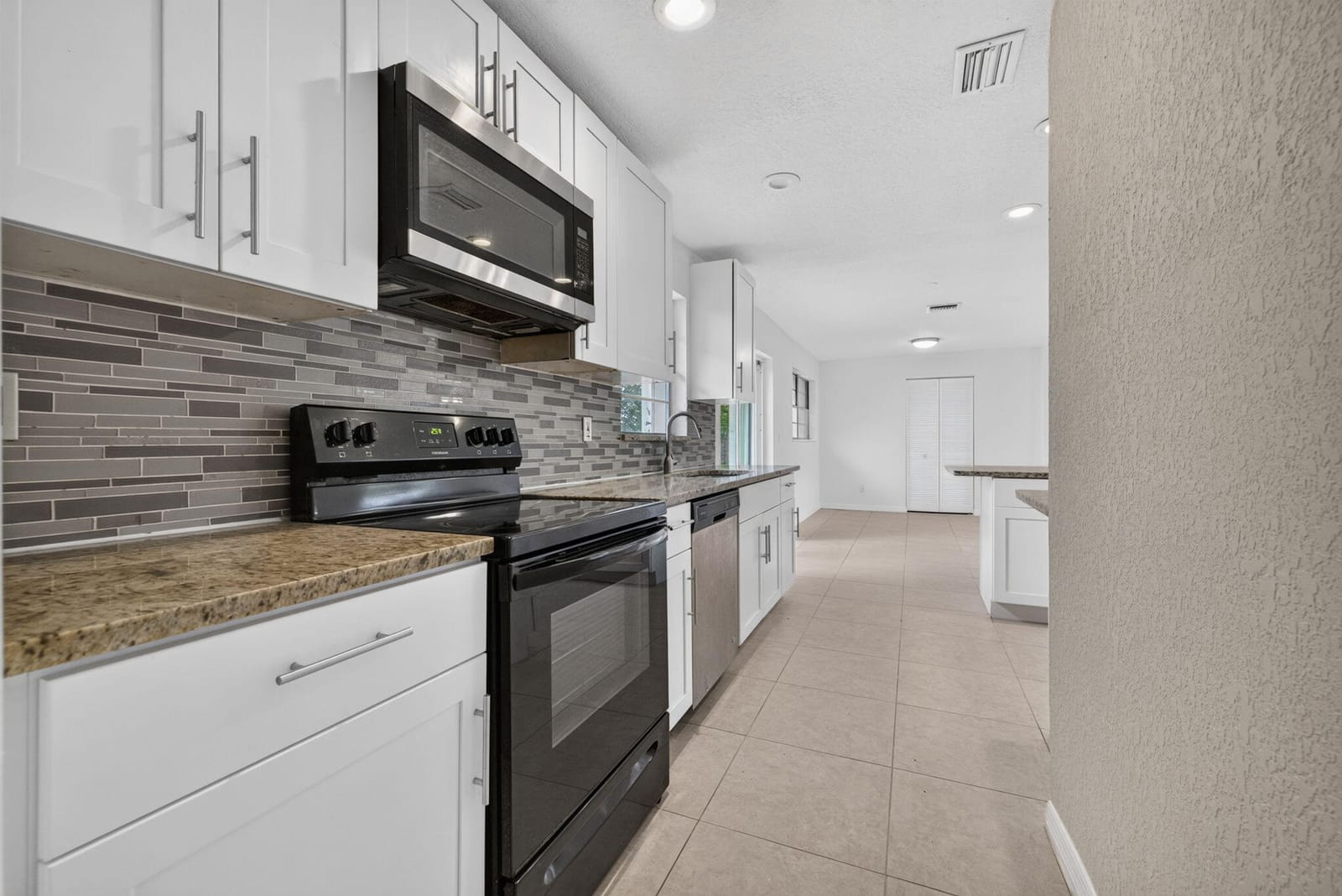 913 SE 10th Street, Stuart, FL 34994 photo 13