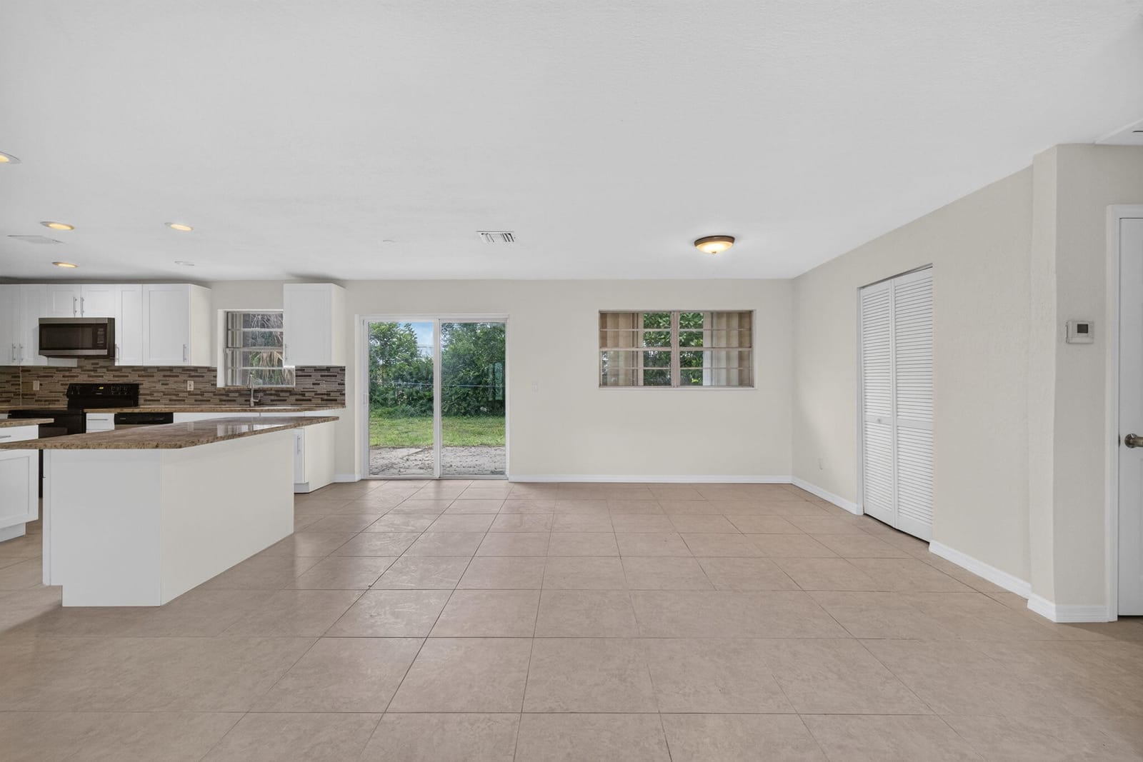 913 SE 10th Street, Stuart, FL 34994 photo 7