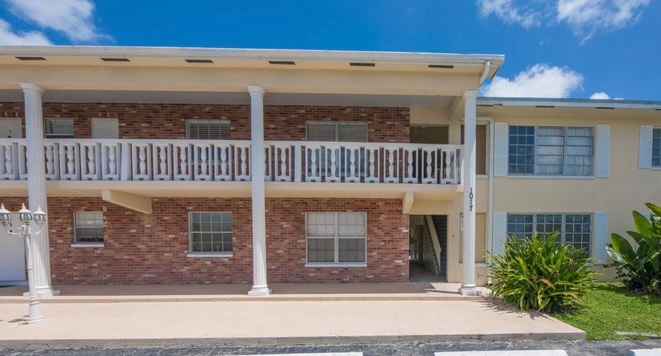 1017 NW 30TH Court 5, Wilton Manors, FL 33311 photo 3