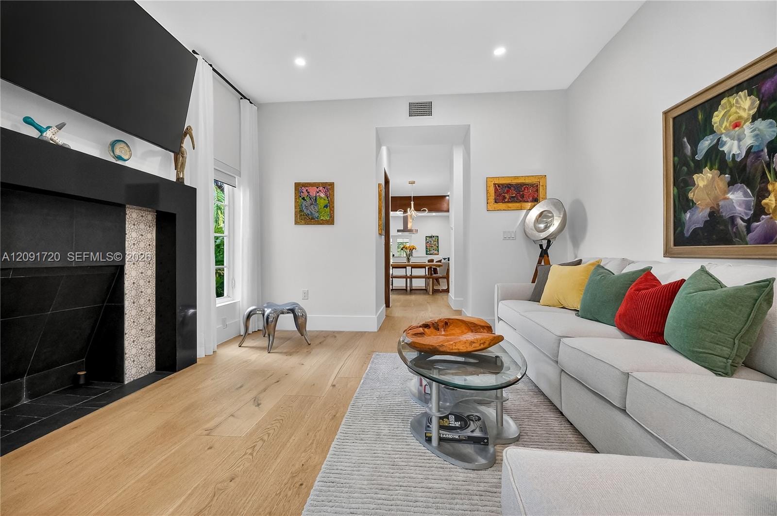1109 Almeria Avenue — photo 10