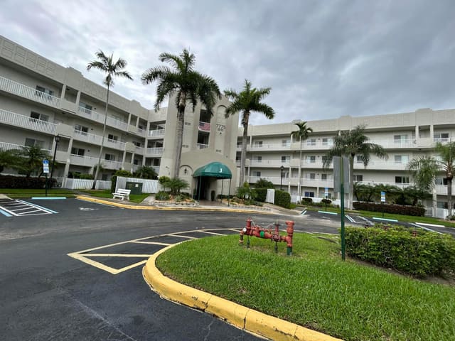 7775 Southampton Terrace 312, Tamarac, FL 33321