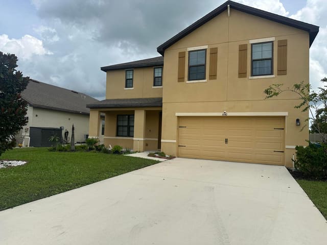 6140 NW REGENT Street, Port St. Lucie, FL 34983