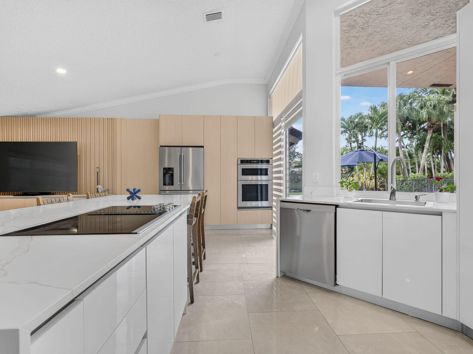 832 WATERVIEW Drive, Weston, FL 33326 photo 25