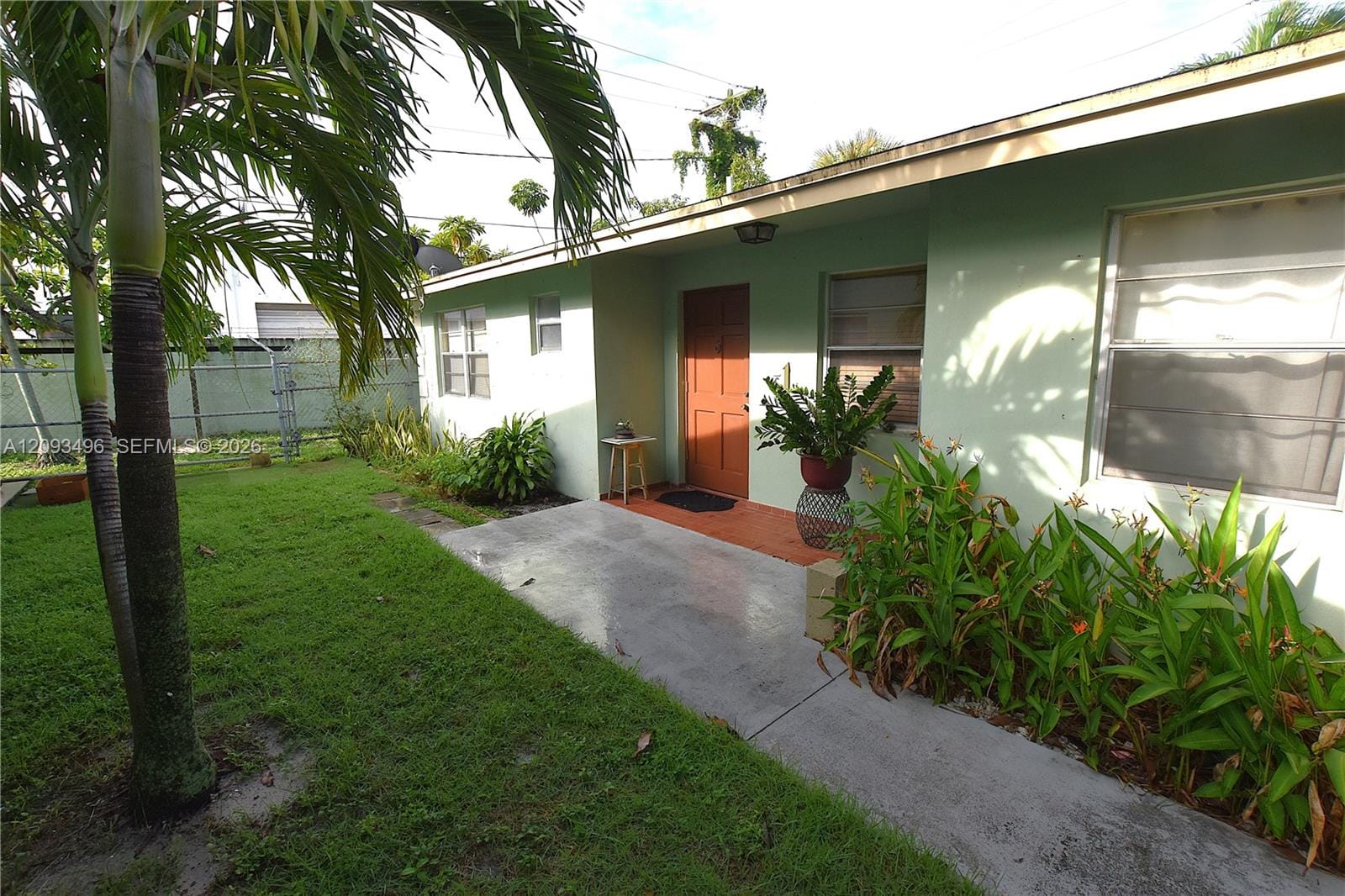 418 Conniston Road, West Palm Beach, FL 33405 photo 3