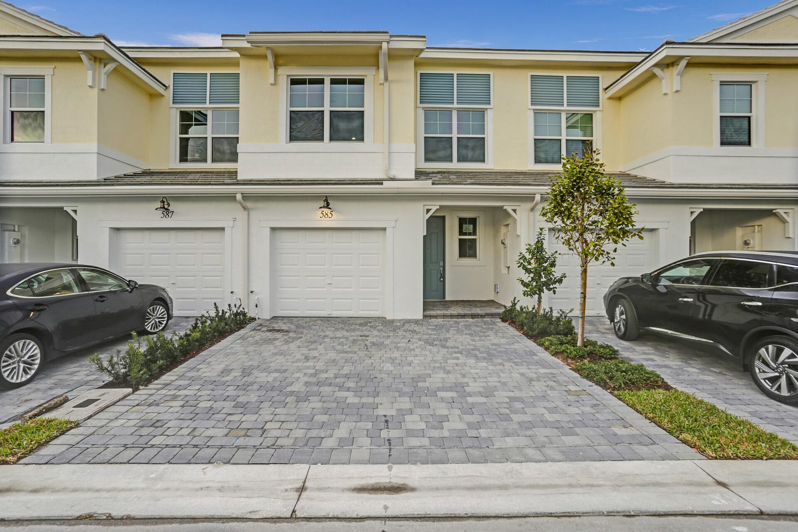 585 SANDERLING Circle, Deerfield Beach, FL 33442 photo 17