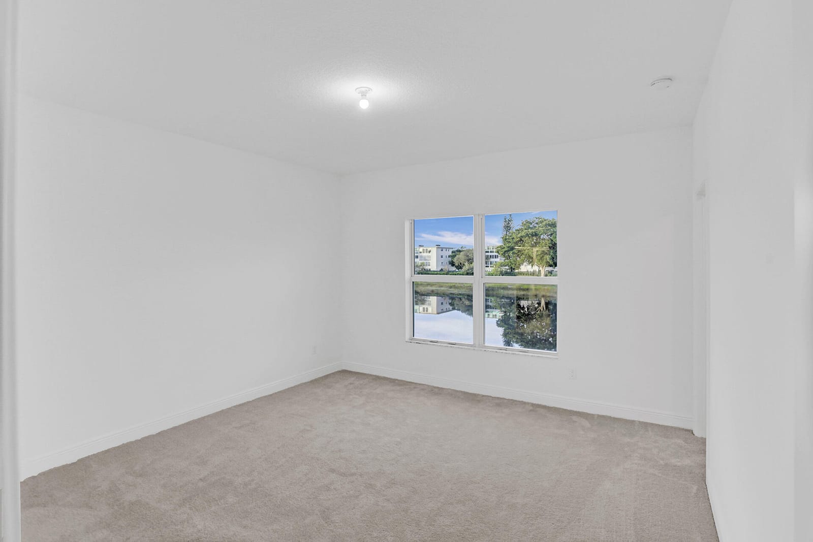 585 SANDERLING Circle, Deerfield Beach, FL 33442 photo 29