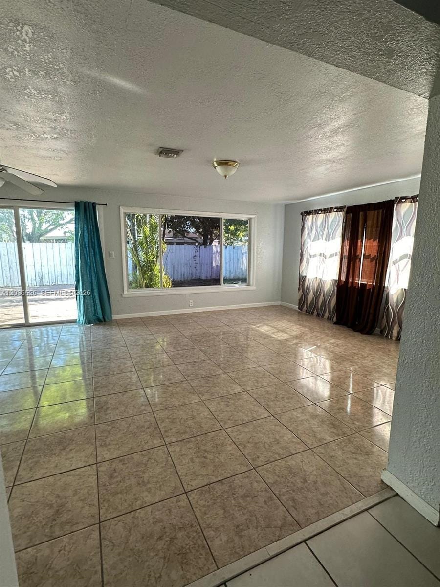 4812 SW 45th Avenue — photo 7