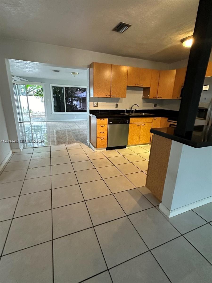 4812 SW 45th Avenue — photo 10