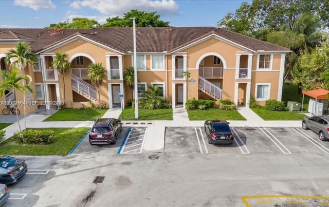 7050 NW 177th Street 108-11, Hialeah, FL 33015