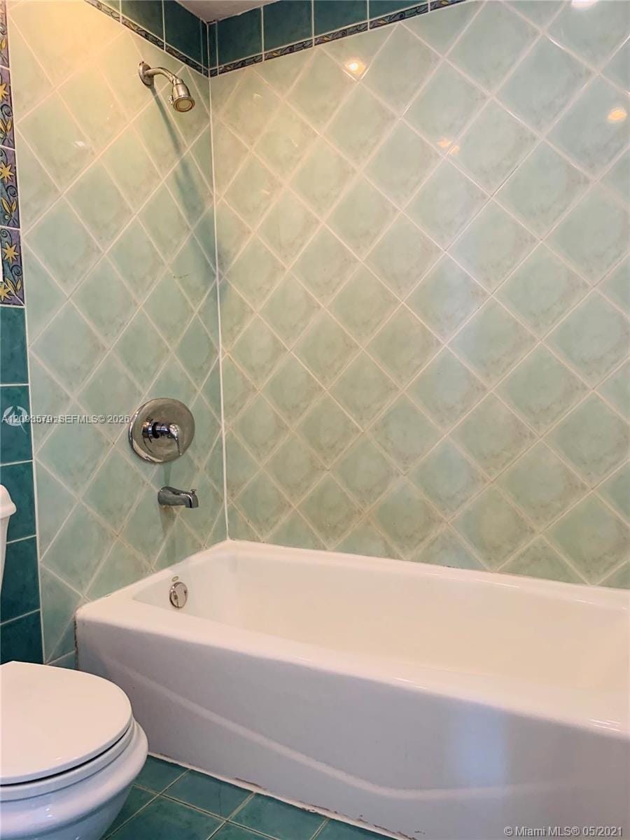 1325 W 68th Street 514, Hialeah, FL 33014 photo 13