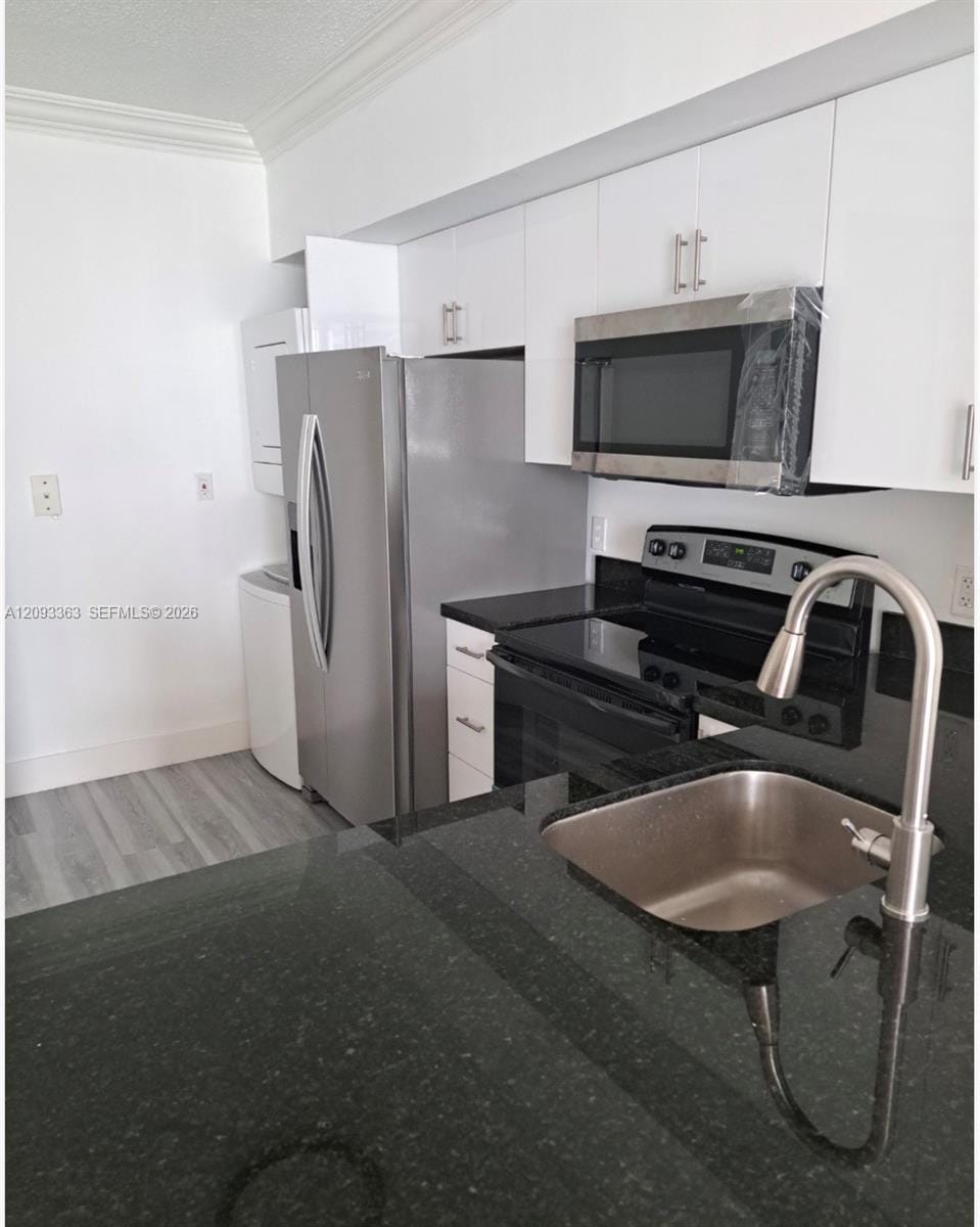 5085 NW 7th Street 403 — photo 3