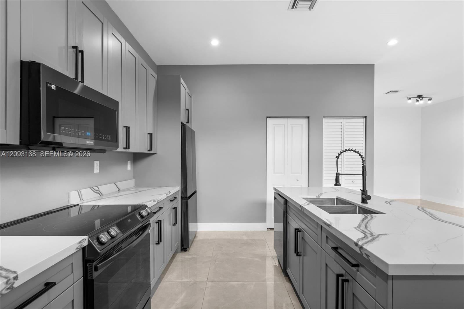 808 NW 5th Terrace — photo 11