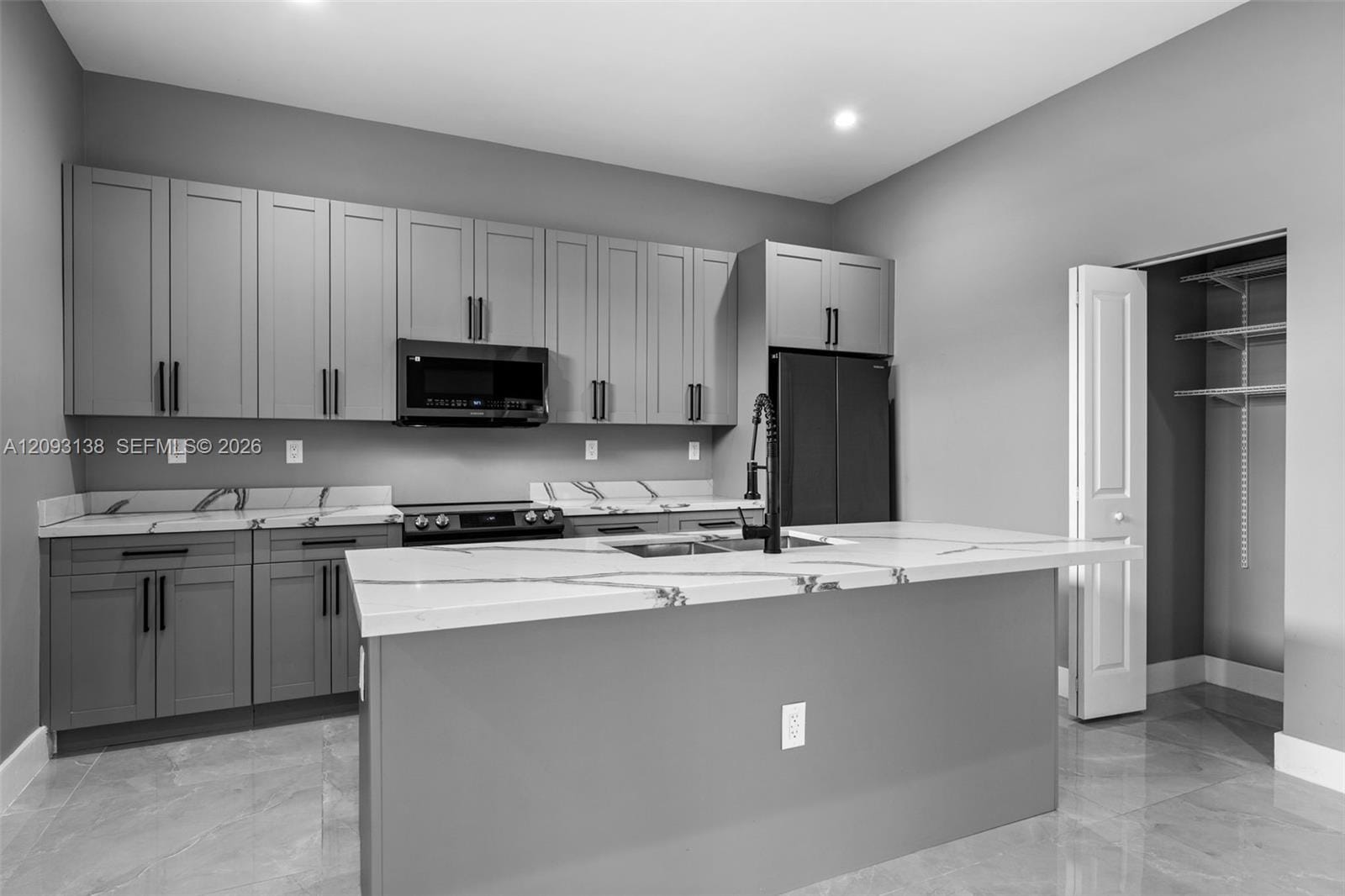 808 NW 5th Terrace, Hallandale Beach, FL 33009 photo 13