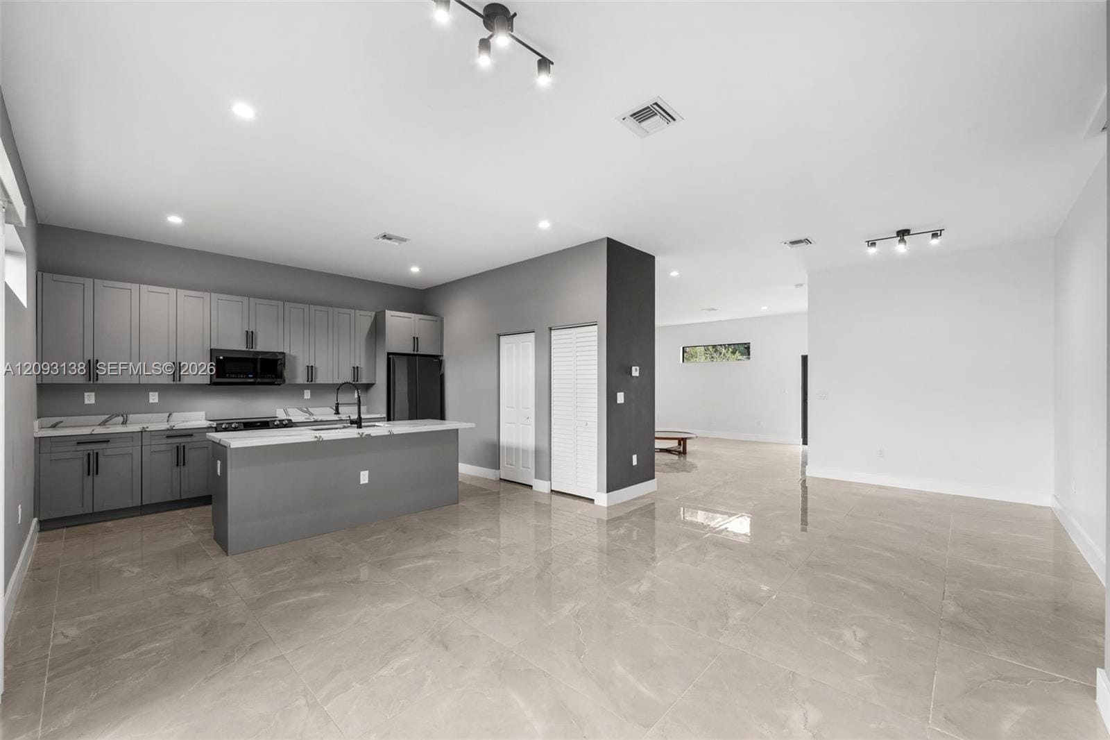 808 NW 5th Terrace, Hallandale Beach, FL 33009 photo 14