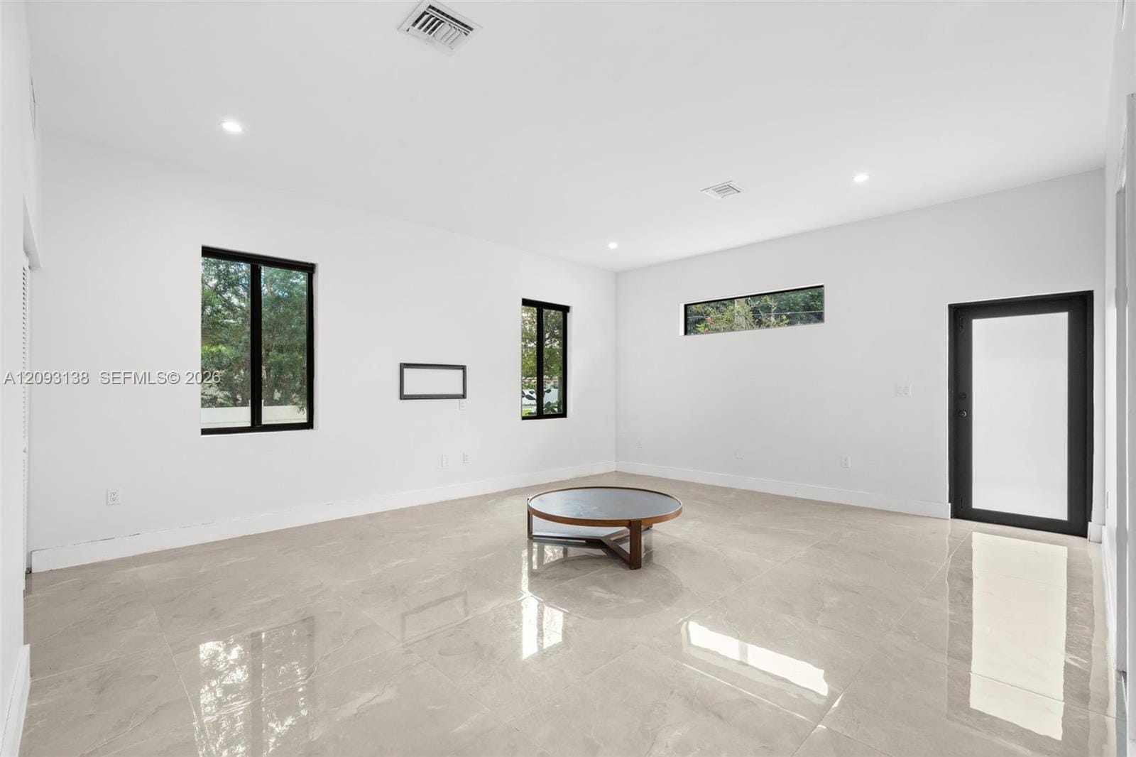 808 NW 5th Terrace — photo 3