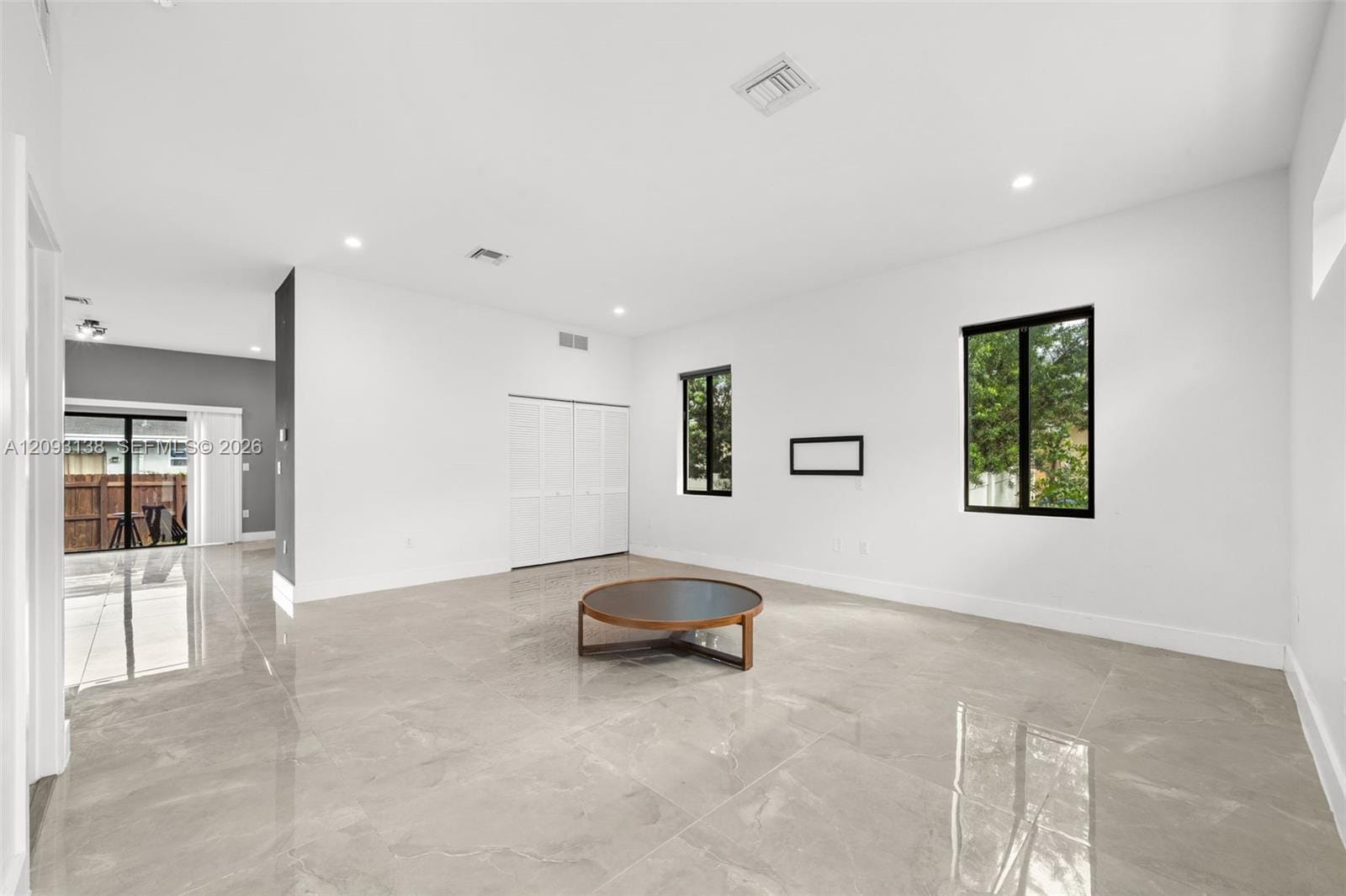 808 NW 5th Terrace — photo 4