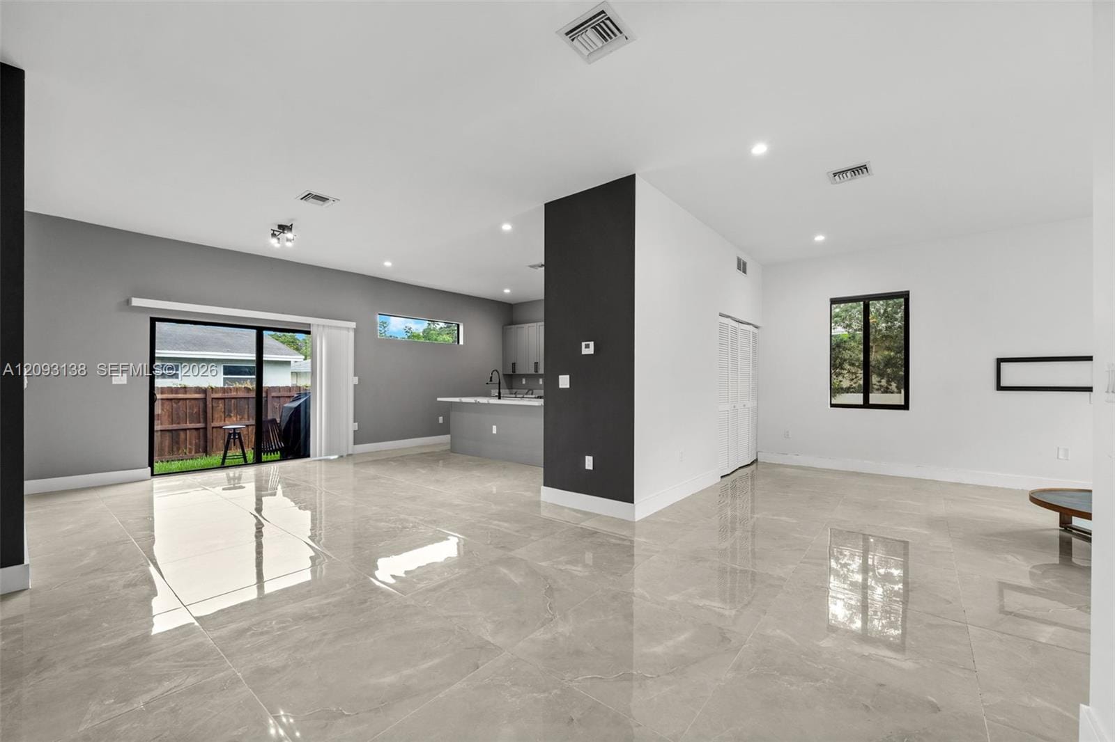 808 NW 5th Terrace — photo 8