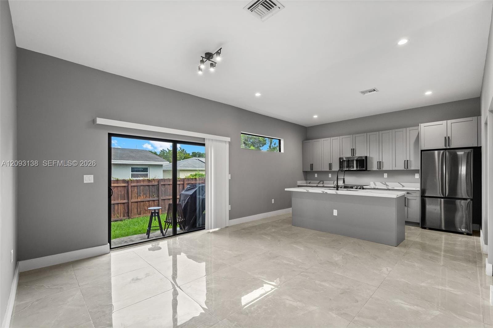 808 NW 5th Terrace — photo 9