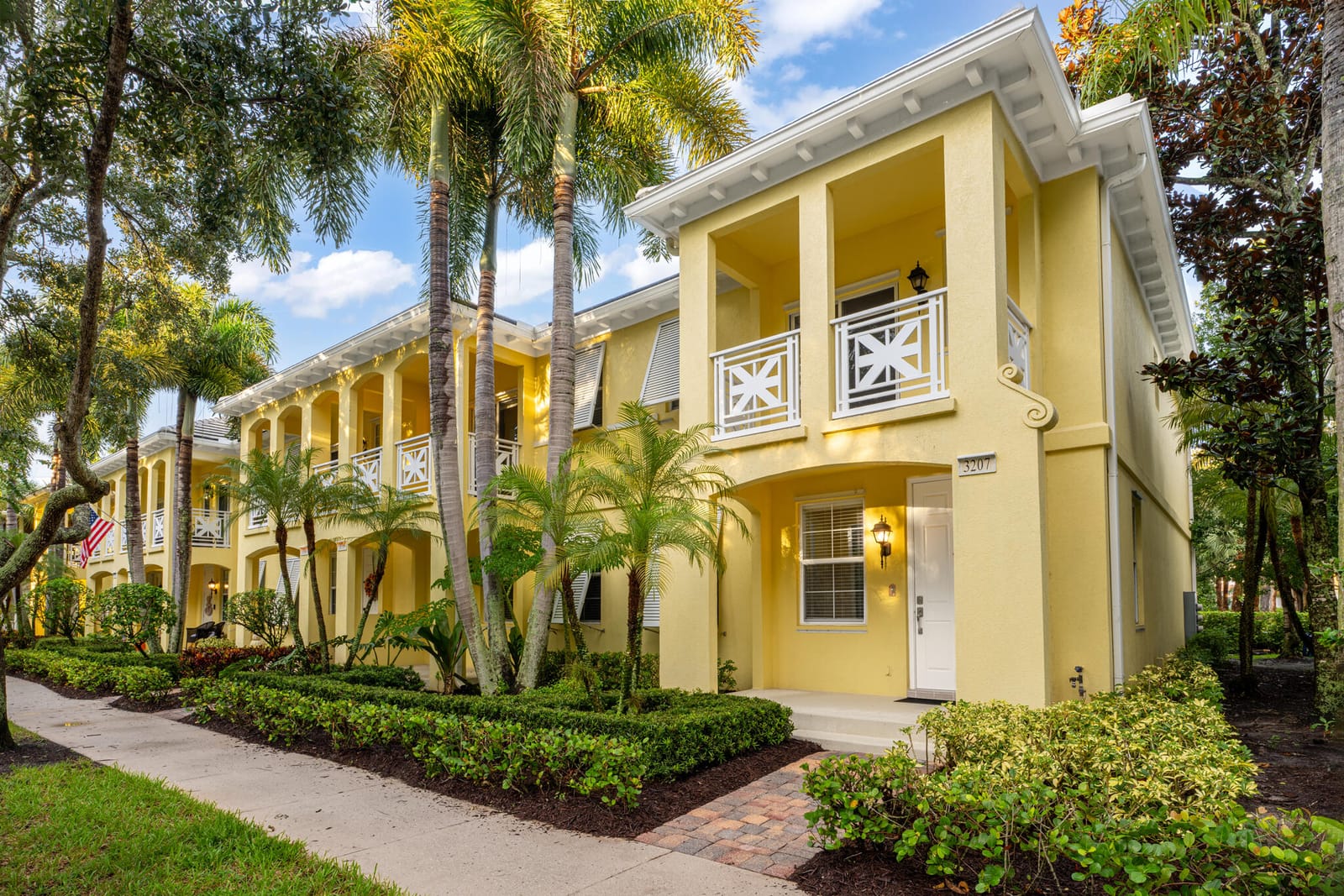 3207 E Community Drive E, Jupiter, FL 33458 photo 1