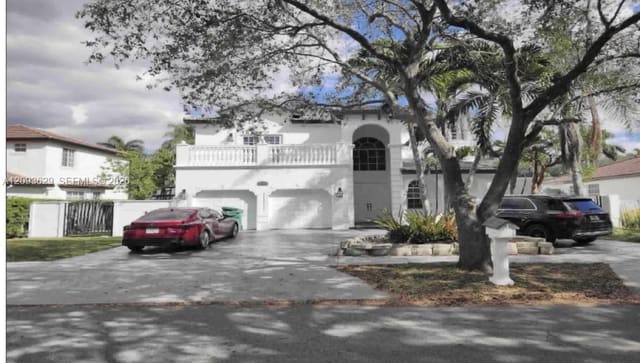16231 NW 84th Court, Miami Lakes, FL 33016