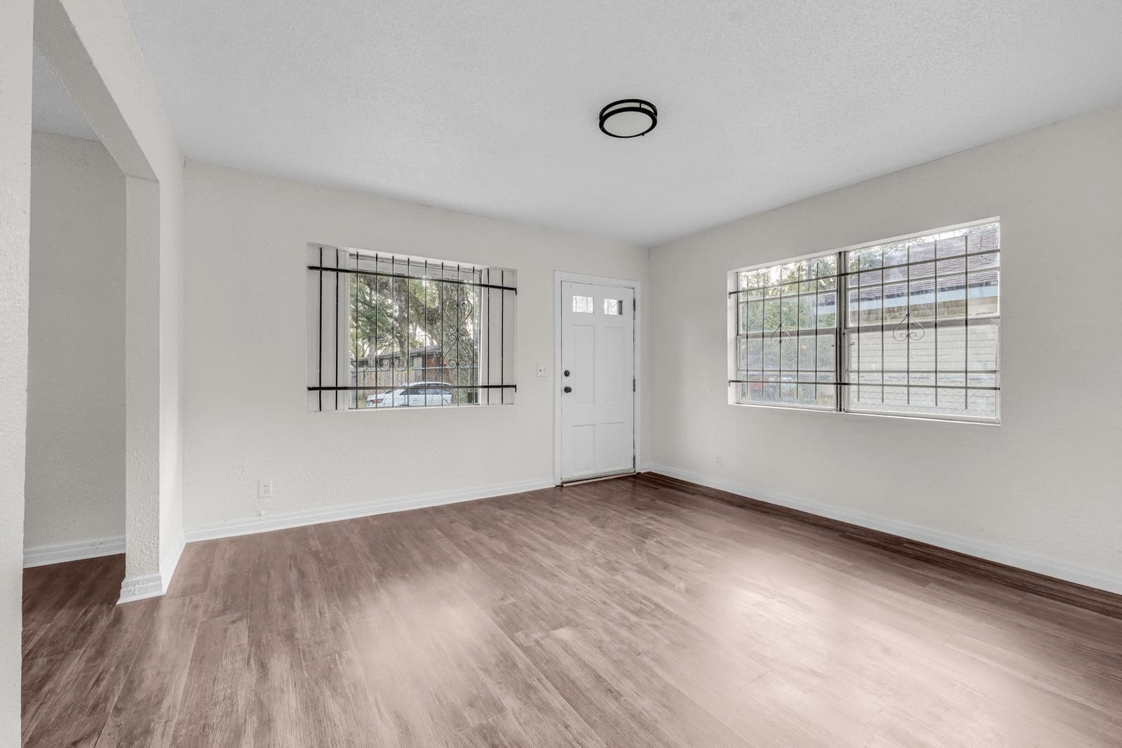 503 W 16th Street — photo 5