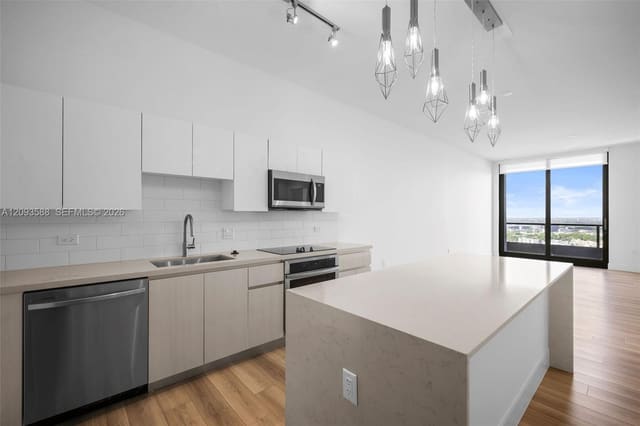101 Diplomat Parkway 1907, Hallandale Beach, FL 33009