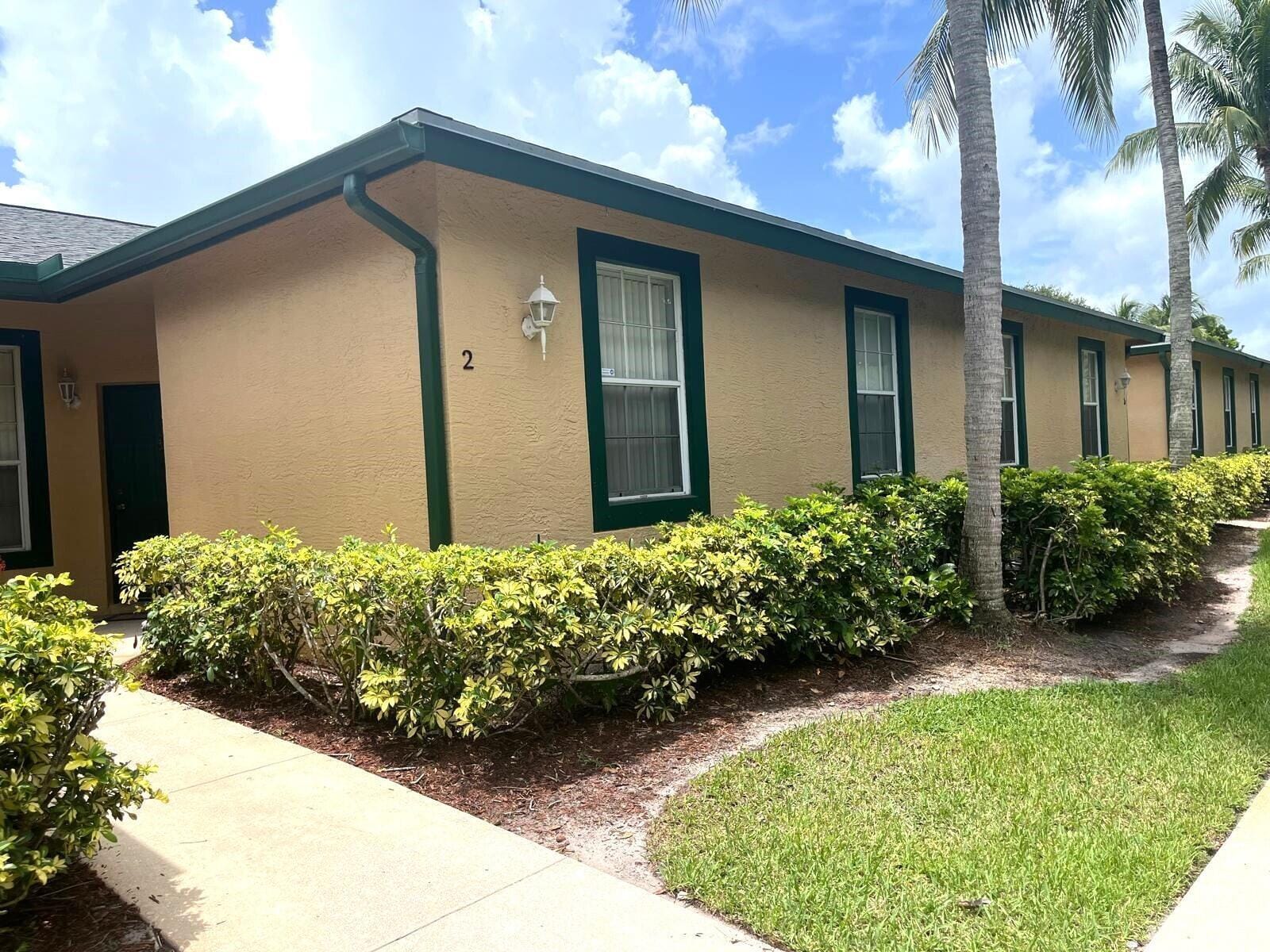 3166 VIA POINCIANA 2 — photo 2