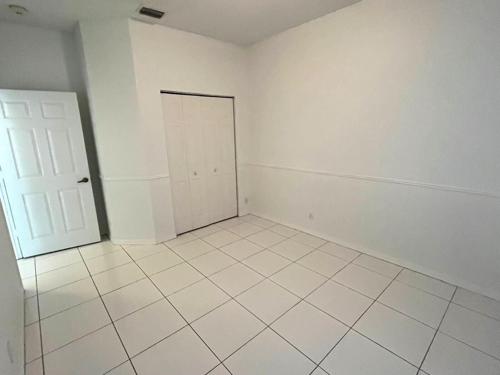 3166 VIA POINCIANA 2 — photo 3