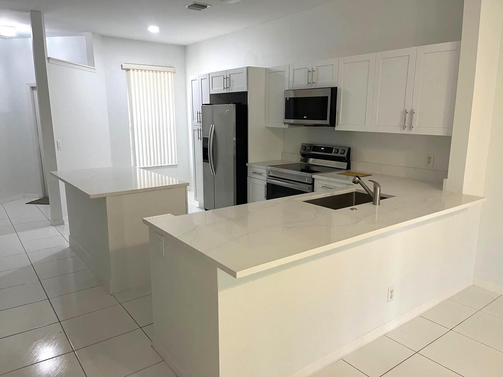 3166 VIA POINCIANA 2 — photo 5