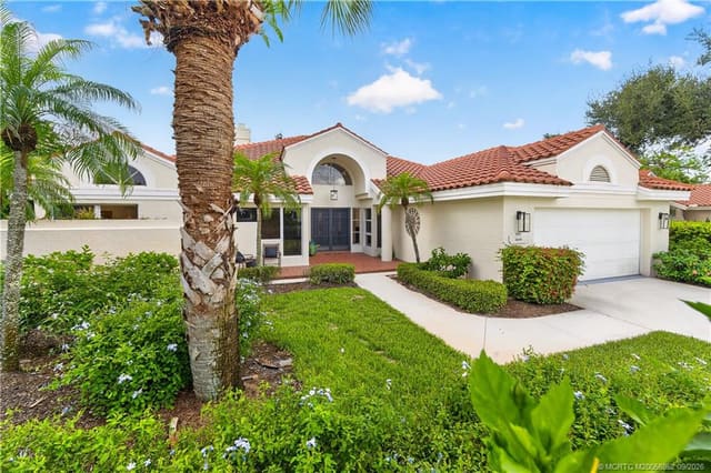 2001 NW Laurel Oak Lane, Palm City, FL 34990